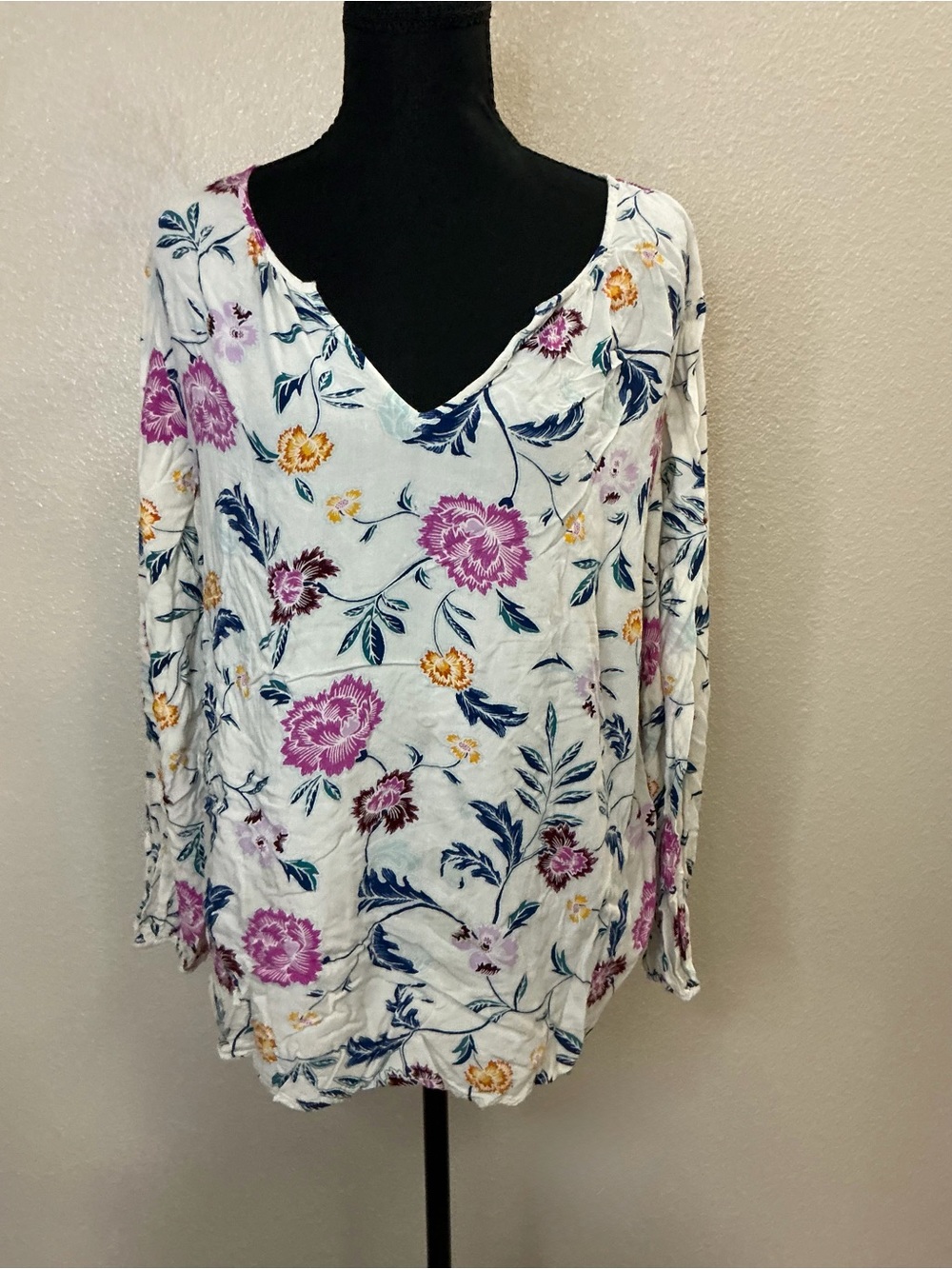 Old Navy White Floral V-Neck Long Sleeve Top with Pink & Yellow Blooms